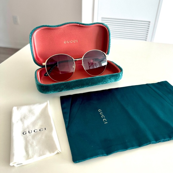GUCCI GG0206SK 001 Woman’s Sunglasses - Picture 1 of 16